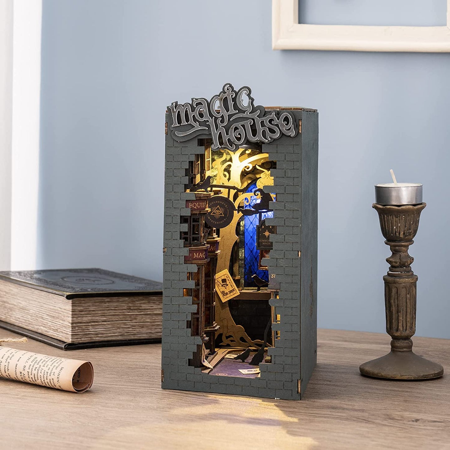 Book Nook Miniature House - DIY Wooden Sakura Densya Bookshelf Insert