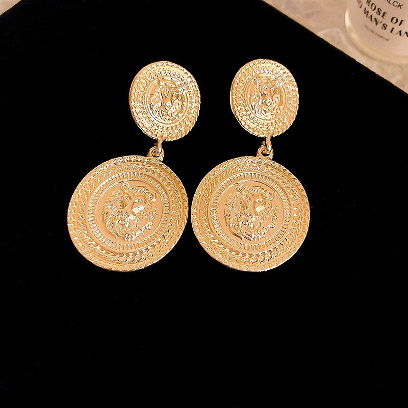 Vintage Round Flower Tassel Earrings, European American Retro Metallic Stud Earrings, Light Luxury Elegant Jewelry
