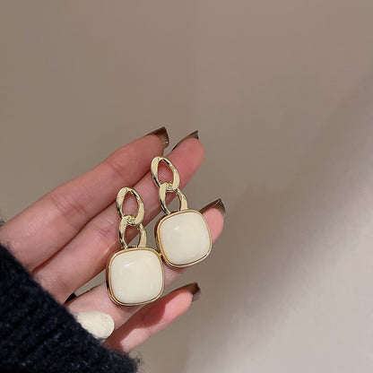 Vintage Round Flower Tassel Earrings, European American Retro Metallic Stud Earrings, Light Luxury Elegant Jewelry